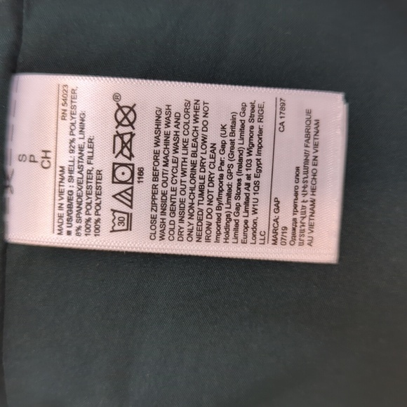 NWOT Gap Plush Velvet Evergreen Quilted Puffer Jacket - Size S - Picture 16 of 16